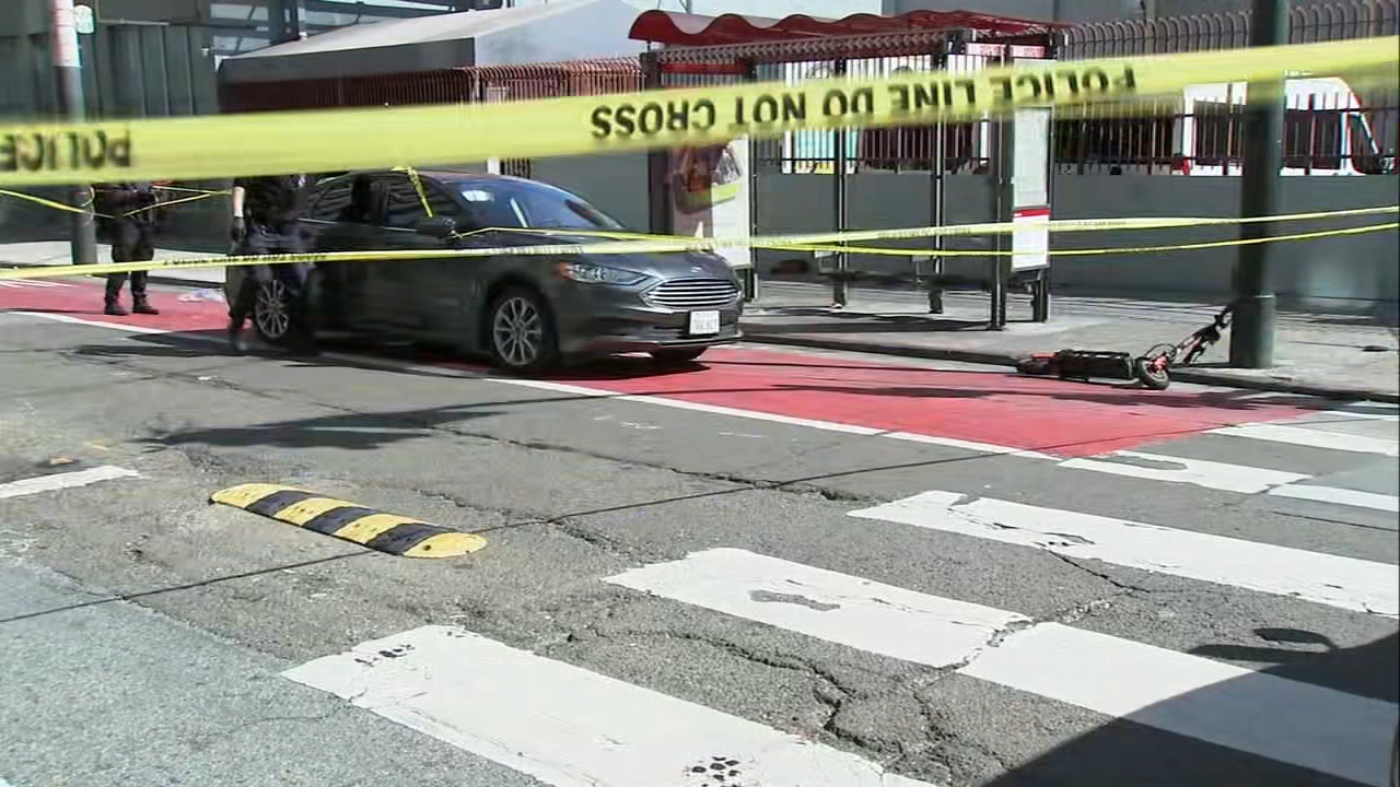 Man fleeing from police on scooter dies after hitting 'street fixture' in SF, police say
— ABC 7 Bay Area, Mountain View Community news