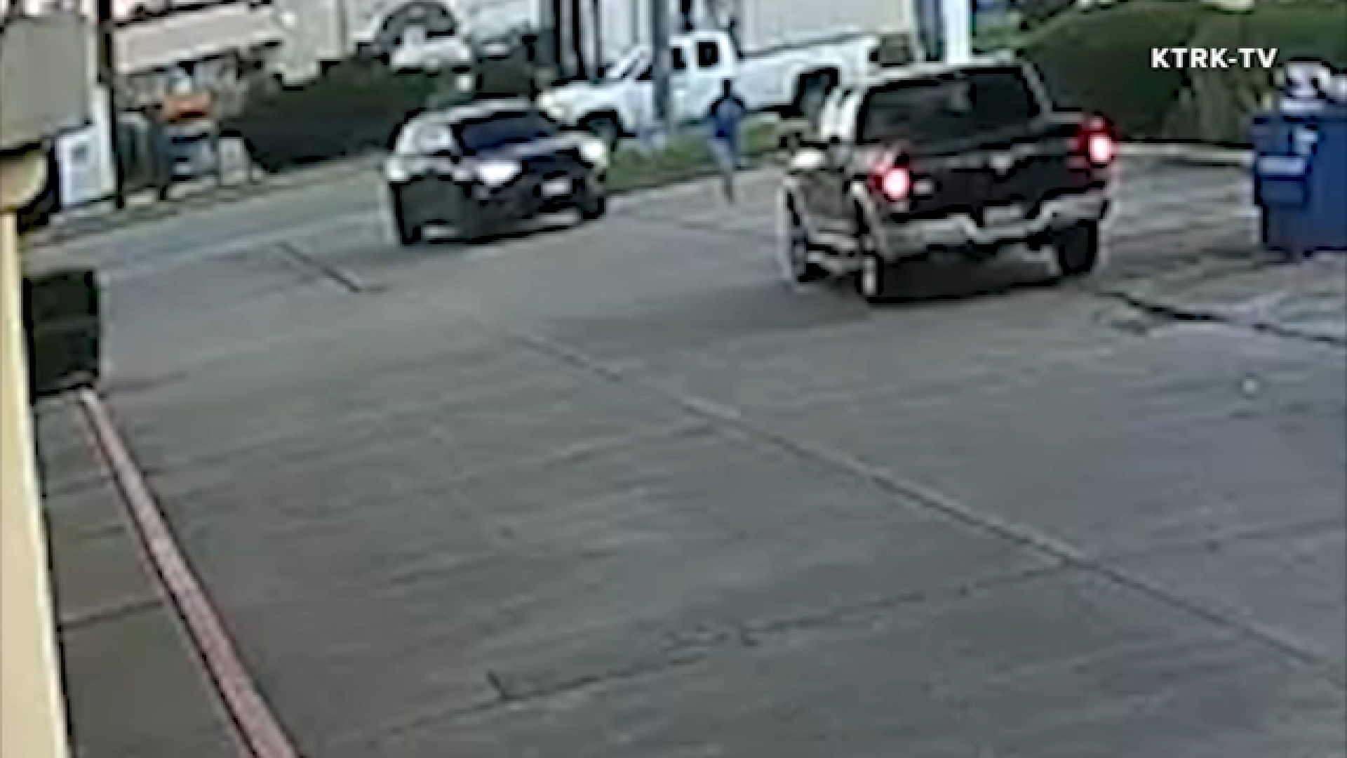 Texas prosecutor says ICE agent appeared to intentionally strike man with vehicle in Houston
— ABC 7 Bay Area, Mountain View Community news
