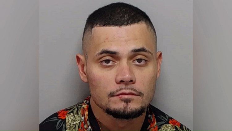 San Antonio man accused of beating partner inside moving car, preventing her from calling 911 — KENS 5 (San Antonio), Mountain View Community news