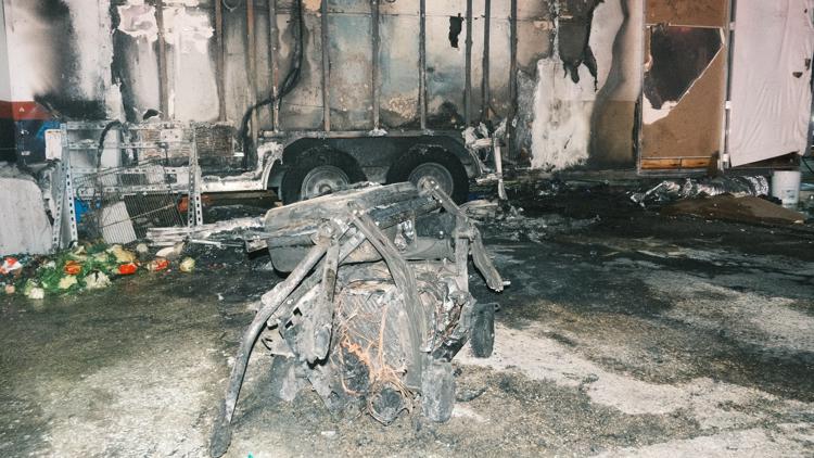 'I'm going back' | East Sixth Street food truck owner recovering after generator explosion burns trailer — KVUE (Austin), Mountain View Dining news