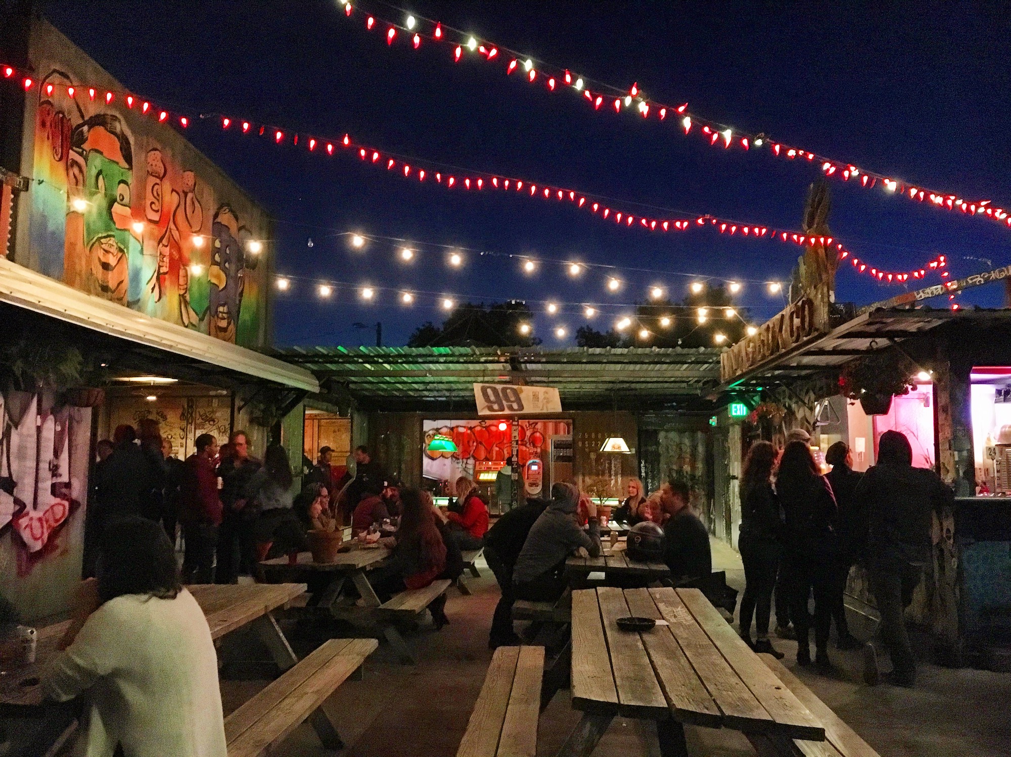 Eli’s Mile High Club starts closure countdown, and Seniore’s Pizza shutters Berkeley branch — The Oaklandside, Mountain View Dining news