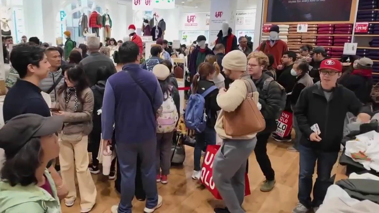 Crowds line up for grand opening of new Uniqlo store in SF — KTVU FOX 2 Bay Area, Mountain View Business news
