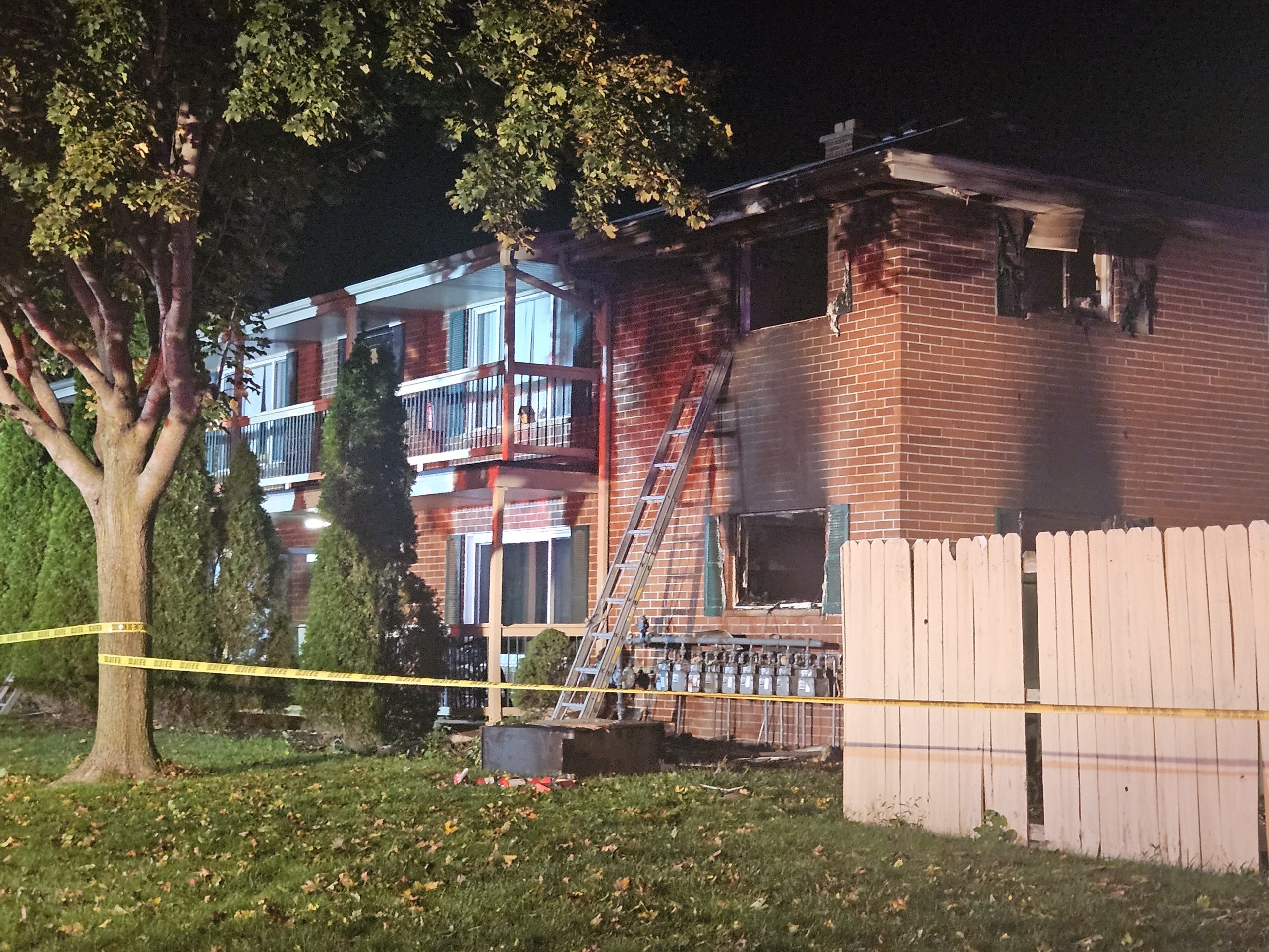 Hartford apartment fire; 12 displaced, 10 pets rescued — FOX 6 News, Mountain View Community news