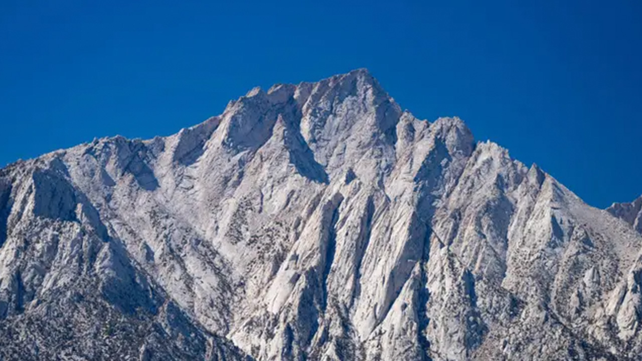 Body of missing hiker recovered from tallest mountain in Lower 48 after storms stall efforts — Mountain View Sports news